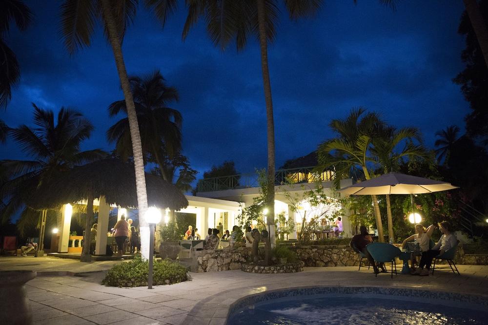 Hotel Restaurant Cyvadier Plage Jacmel Εξωτερικό φωτογραφία